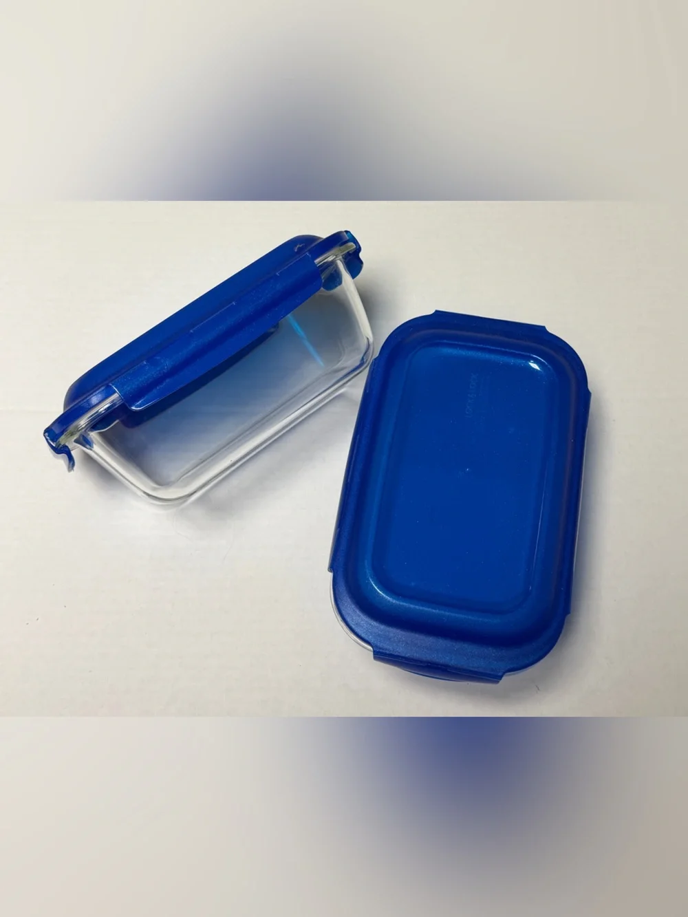 Set of 2 Lock & Lock Glass Loaves with Locking Lids